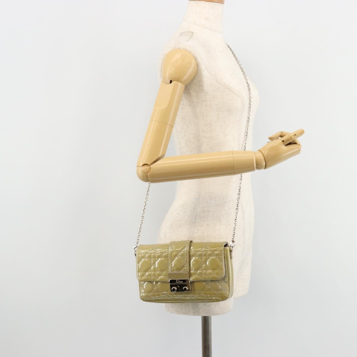 Christian Dior Chain Shoulder Bag Patent Leather Beige Silver Auth 171233