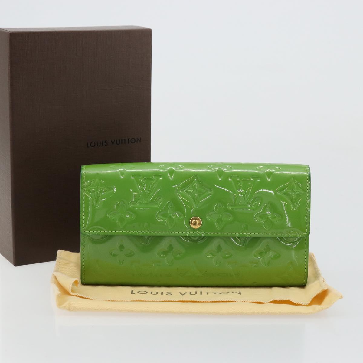 LOUIS VUITTON Vernis Portefeiulle Sarah Wallet Vert Tonic M93635 LV Auth 171237A