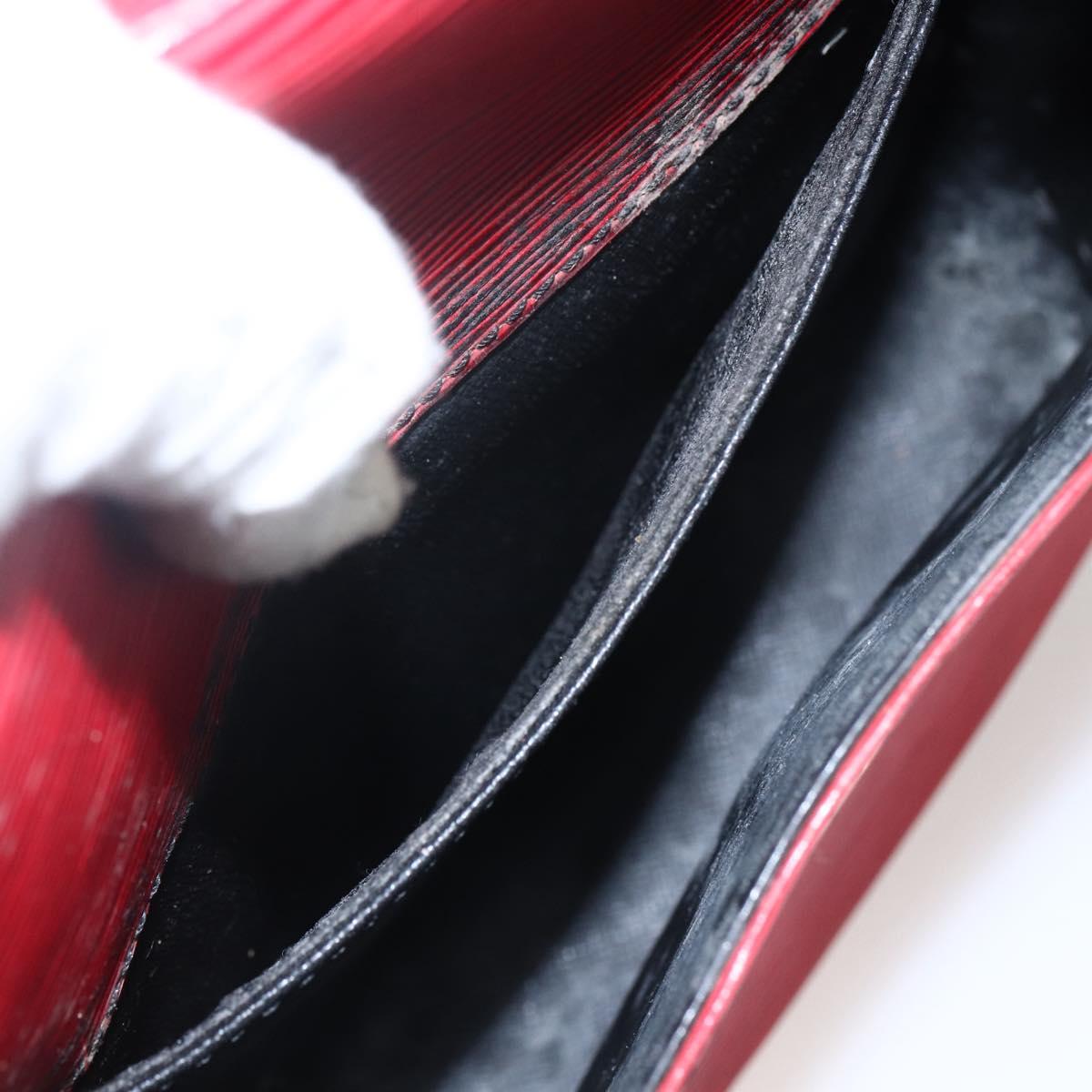 LOUIS VUITTON Epi Saint Cloud PM Shoulder Bag Red M52217 LV Auth 171556