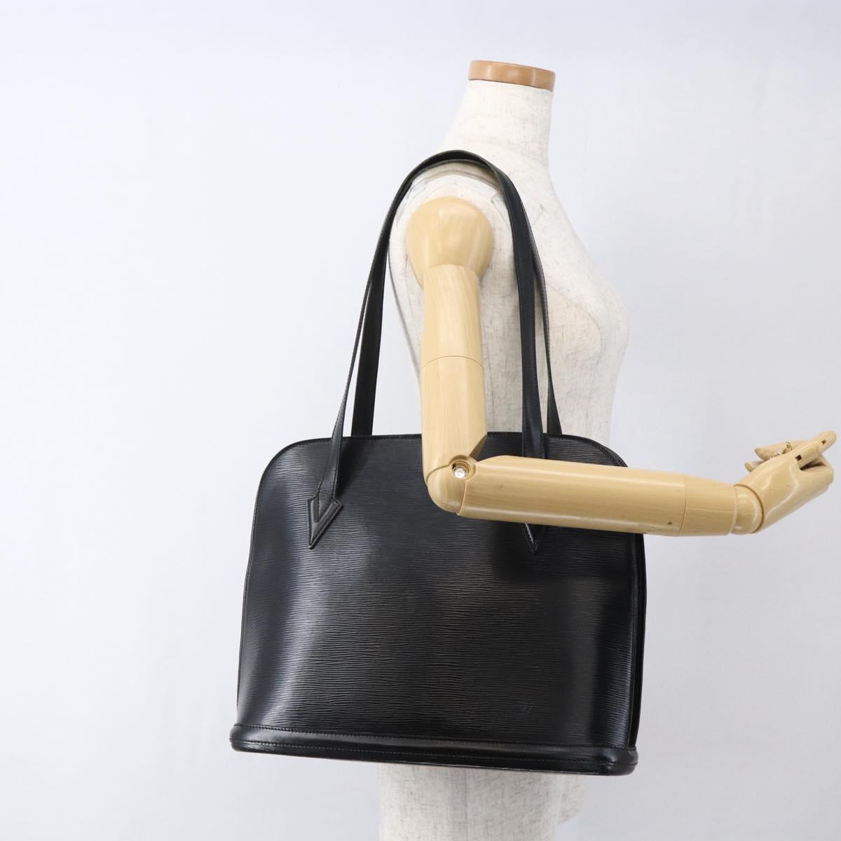 LOUIS VUITTON Epi Lussac Shoulder Bag Black M52282 LV Auth 171960