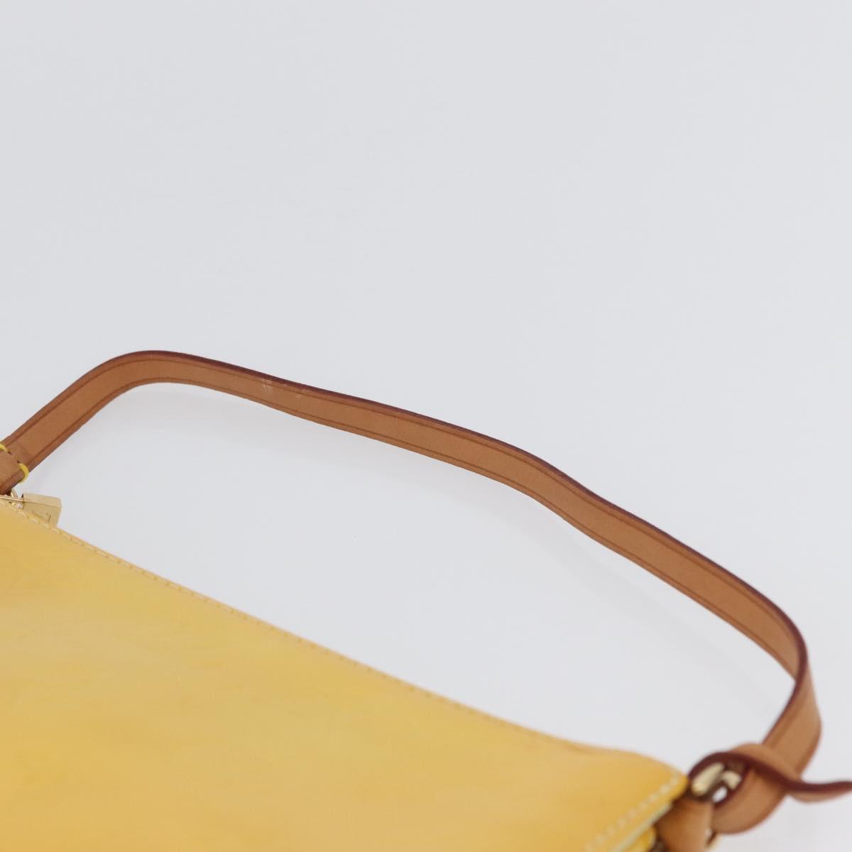 LOUIS VUITTON Vernis Lexington Accessory Pouch Lime Yellow M91058 Auth 172123