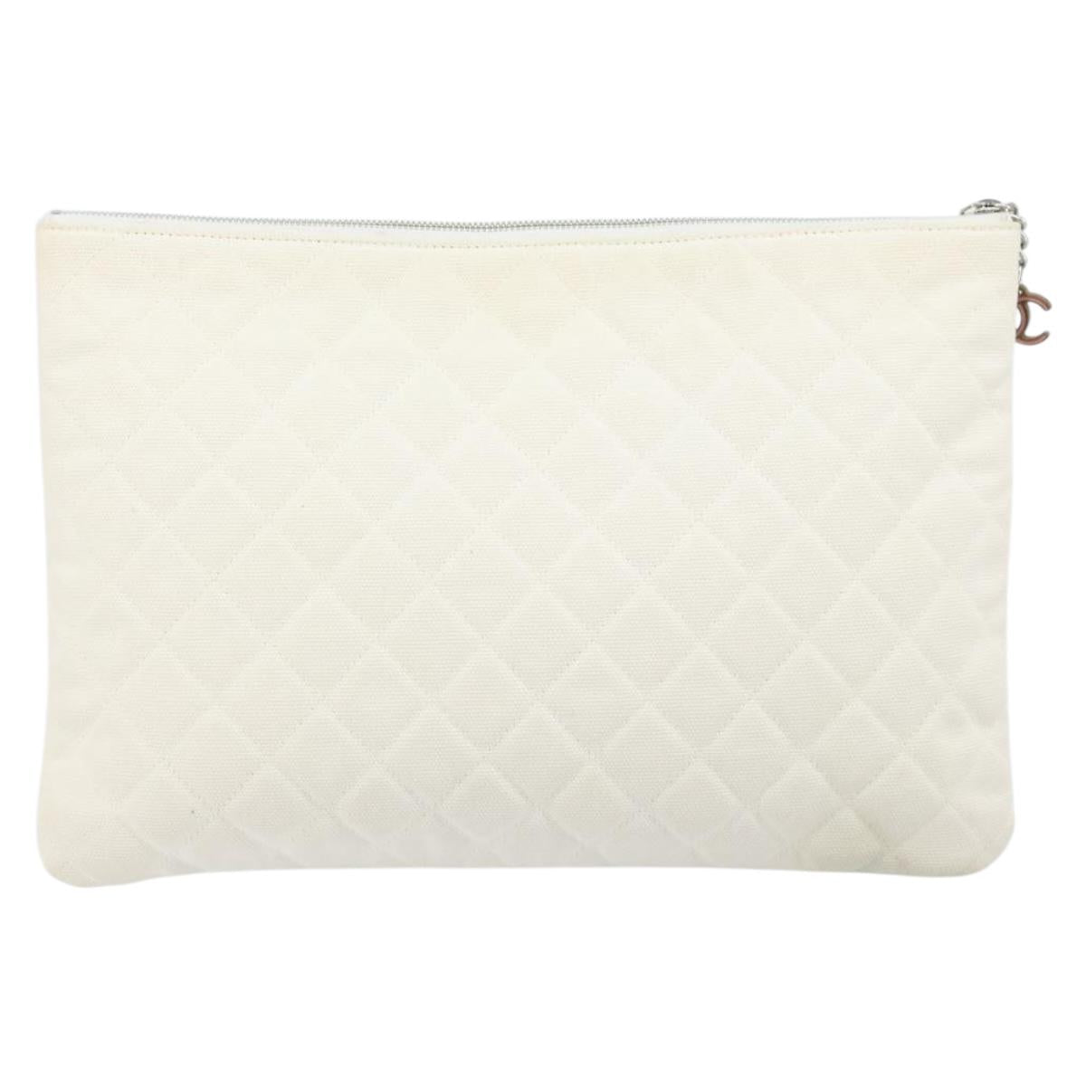 CHANEL Matelasse Clutch Bag Canvas White Silver CC Auth 172468V