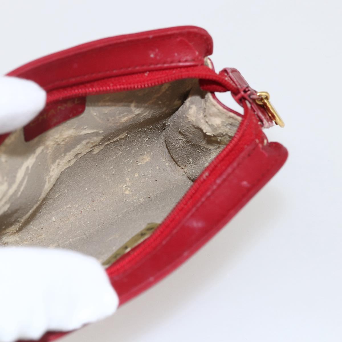 CHANEL Pouch Lamb Skin Red Gold CC Auth 172608