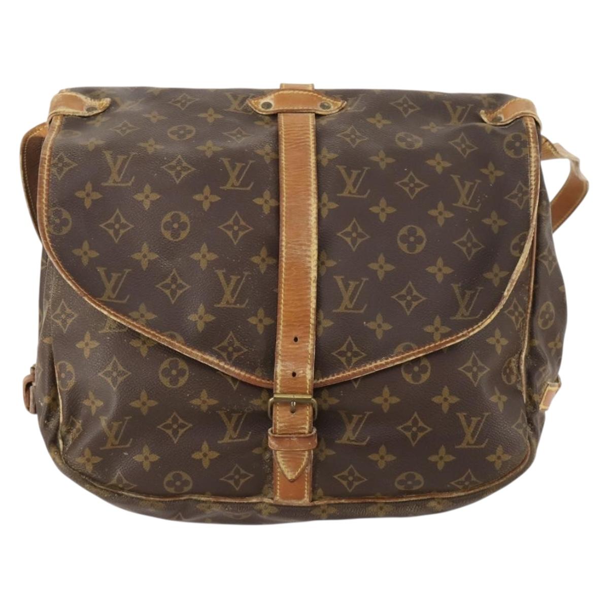 LOUIS VUITTON Monogram Saumur 35 Shoulder Bag M42254 LV Auth 172676