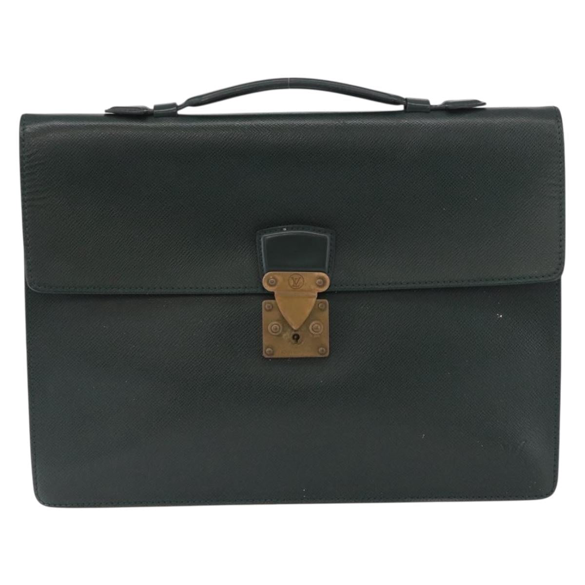 LOUIS VUITTON Taiga ServietteKourad Business Bag Epicea T16786 LV Auth 172881