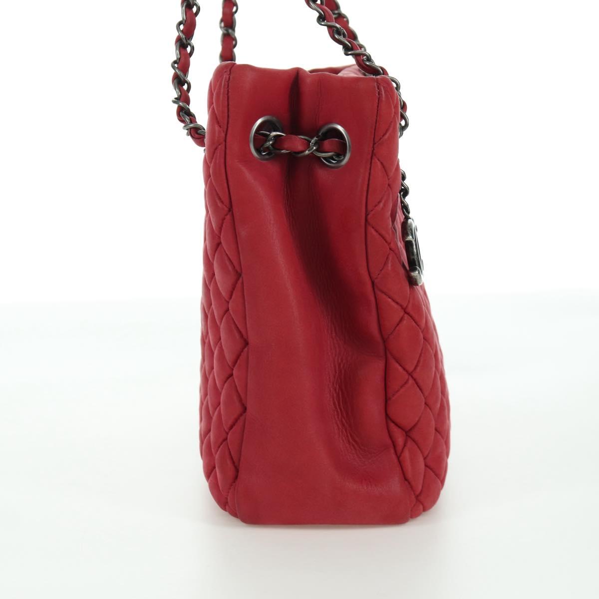 CHANEL Chain Shoulder Bag Leather Red CC Auth 173242SAV
