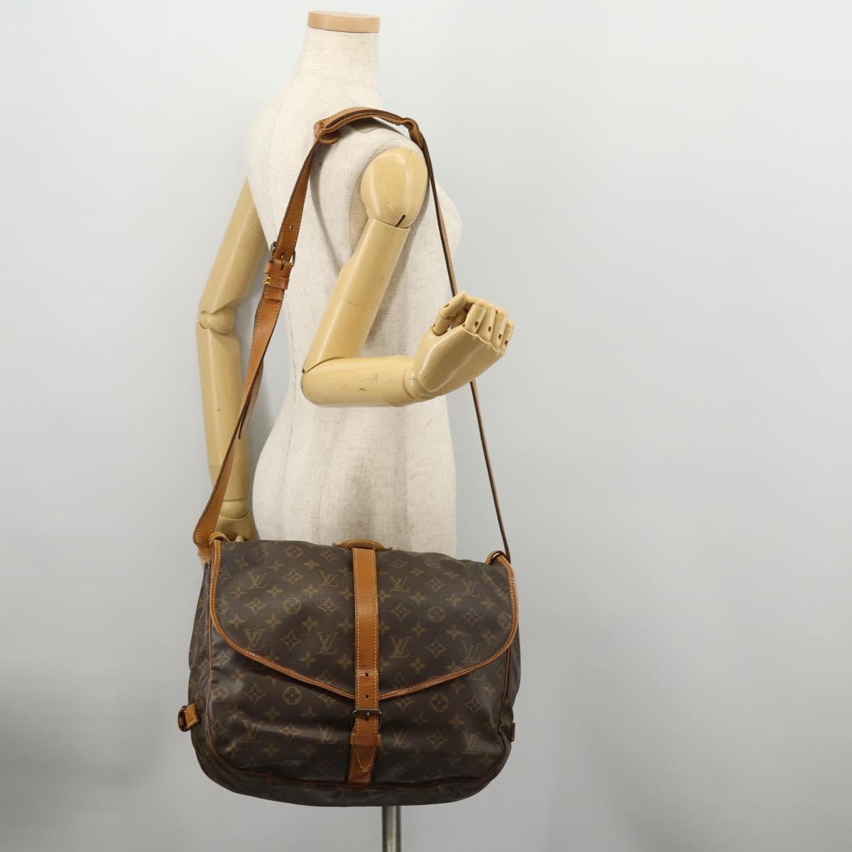 LOUIS VUITTON Monogram Saumur 35 Shoulder Bag M42254 LV Auth 173977