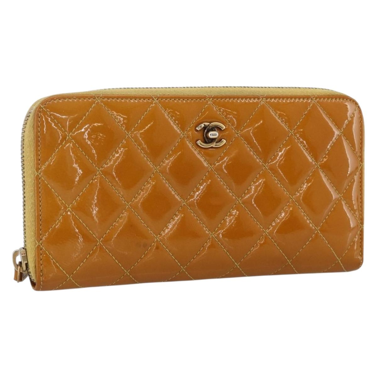 CHANEL Matelasse Long Wallet Patent leather Gold Yellow CC Auth 174373A