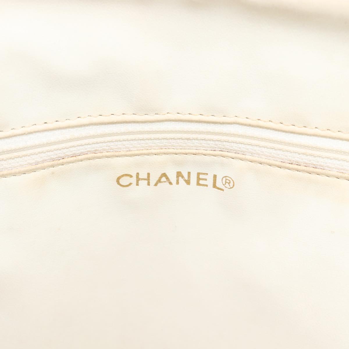 CHANEL Hand Bag Caviar Skin Cream Gold CC Auth 174548