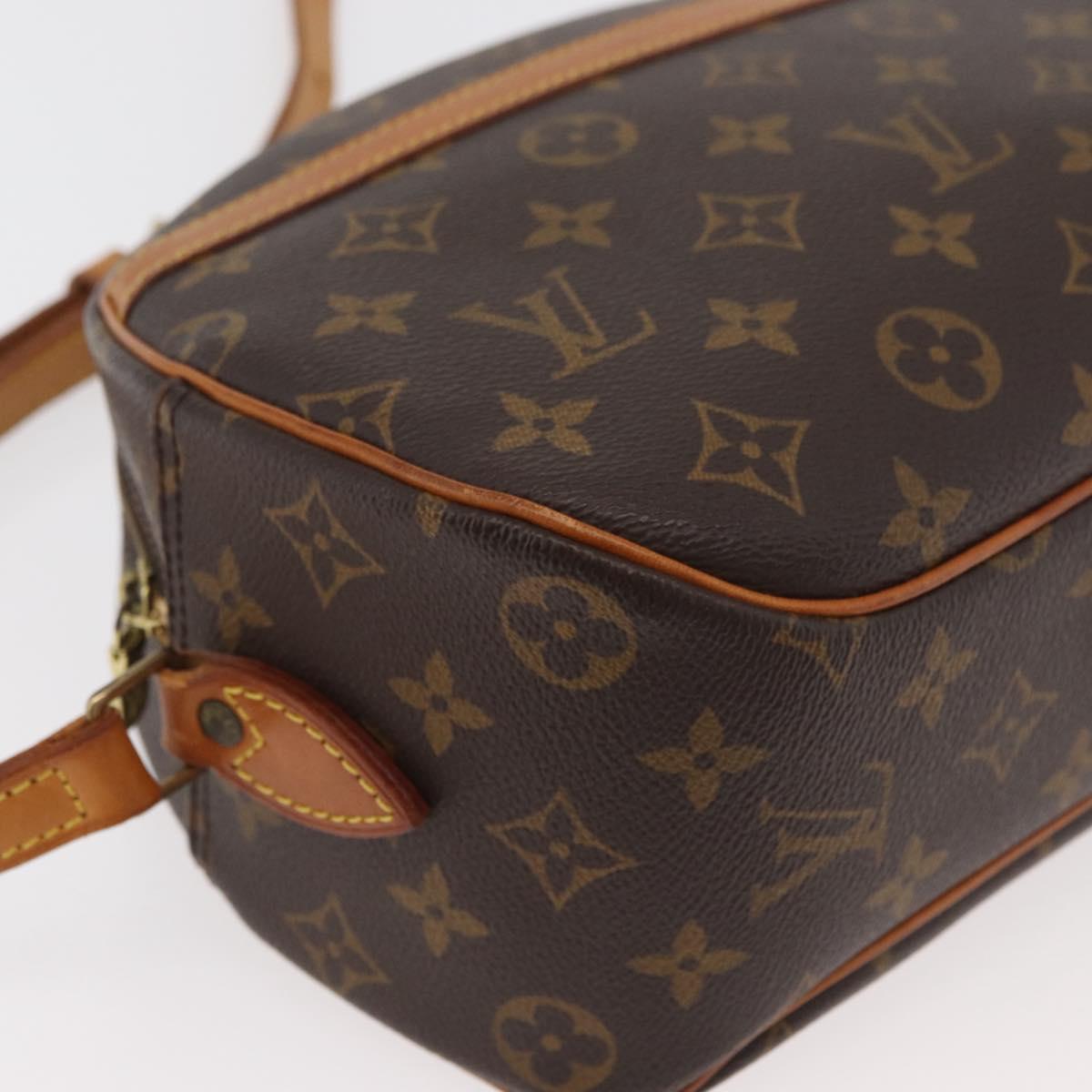 LOUIS VUITTON Monogram Blois Shoulder Bag M51221 LV Auth 175031A