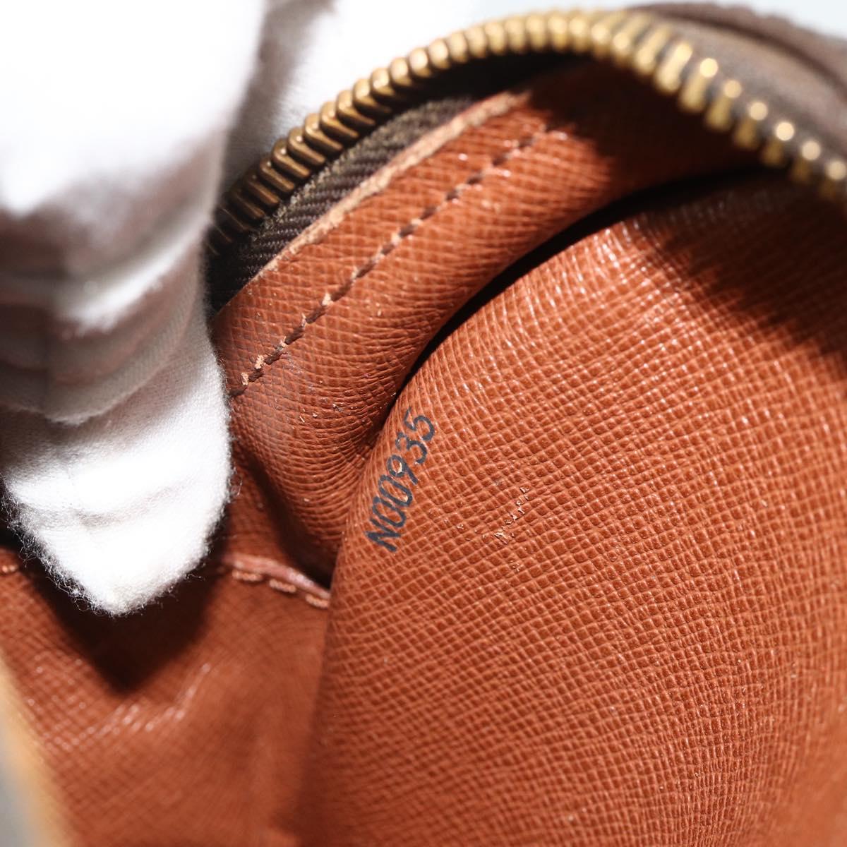 LOUIS VUITTON Monogram Blois Shoulder Bag M51221 LV Auth 175076