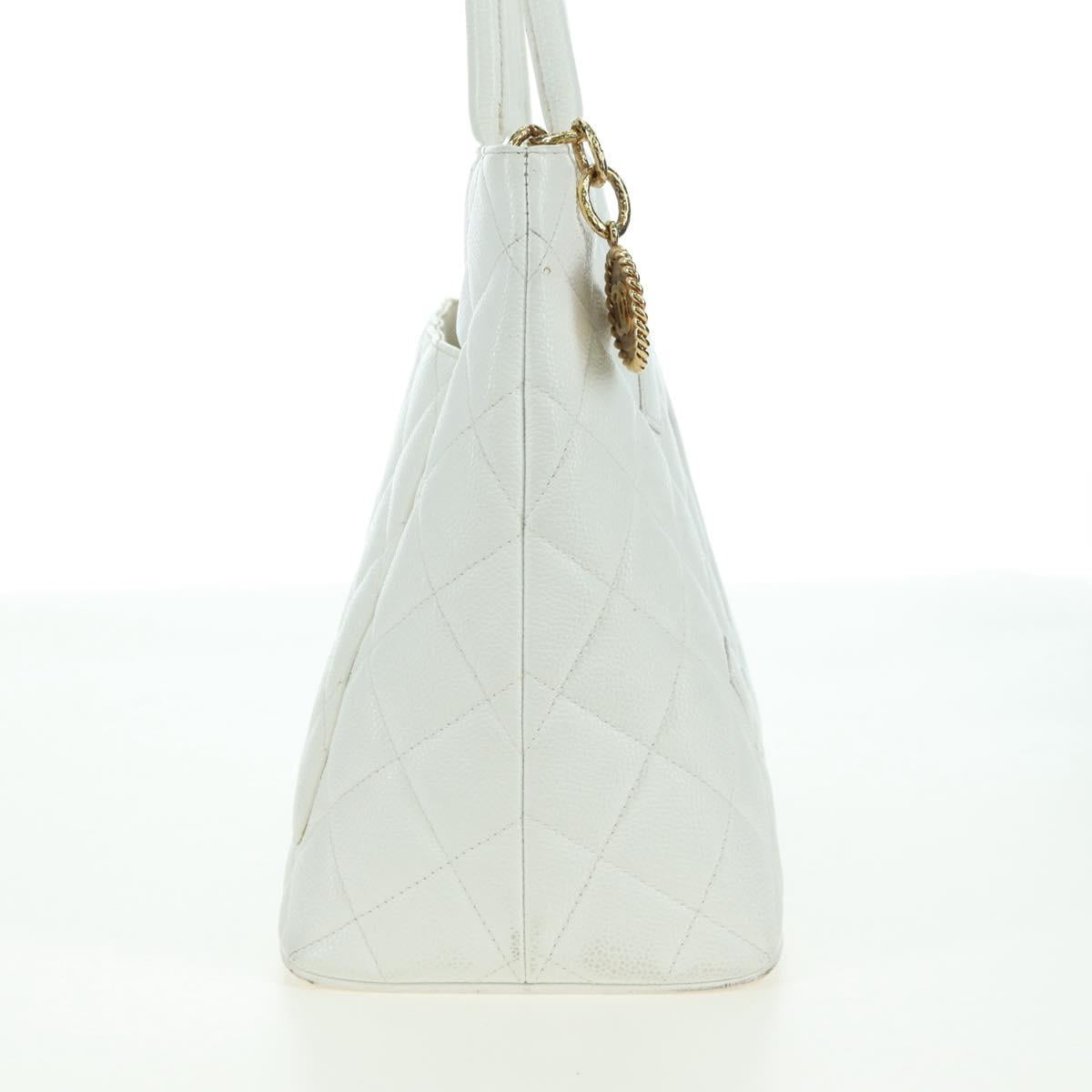 CHANEL Matelasse Reprint Tote Bag Caviar Skin White Gold CC Auth 175127V