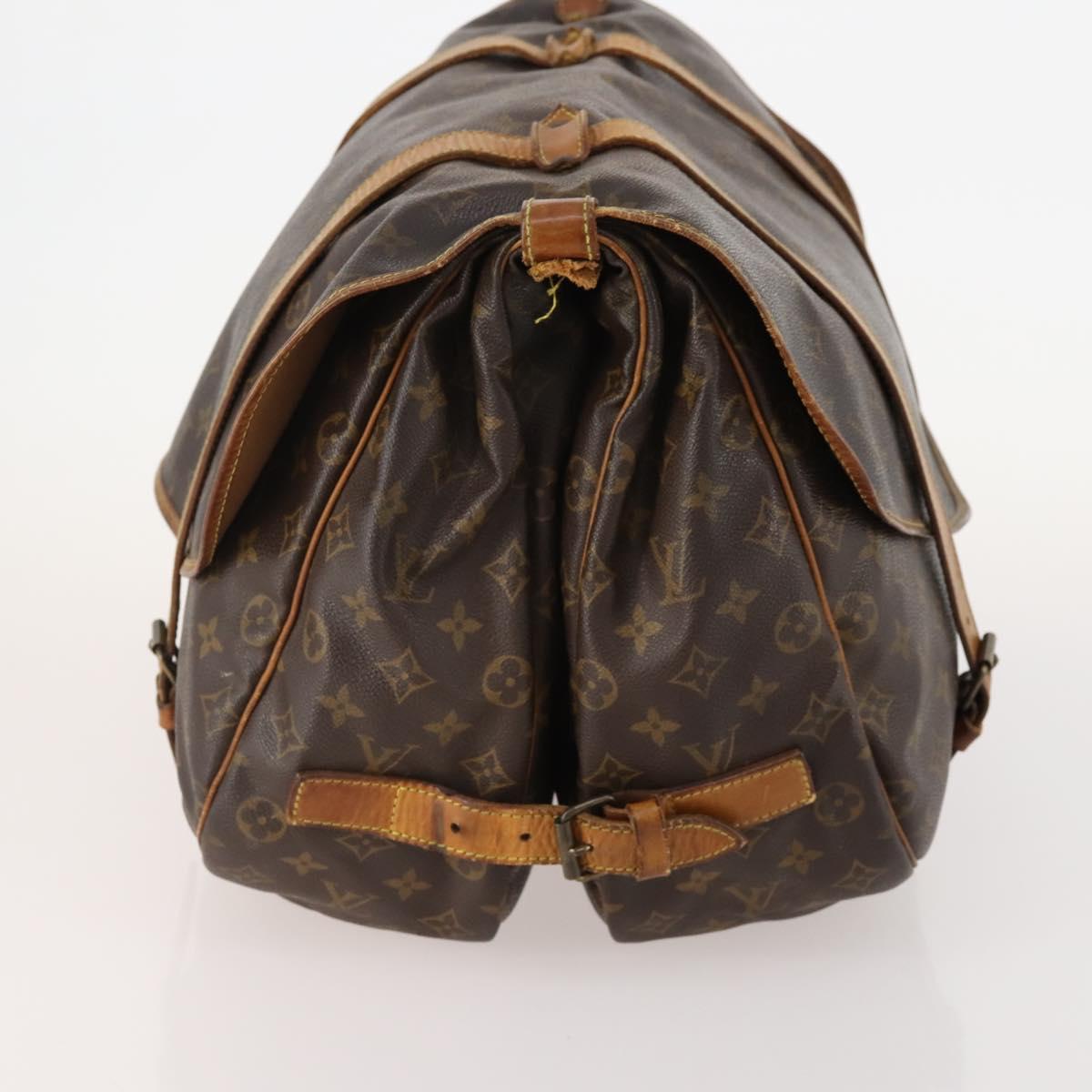 LOUIS VUITTON Monogram Saumur 43 Shoulder Bag M42252 LV Auth 175763