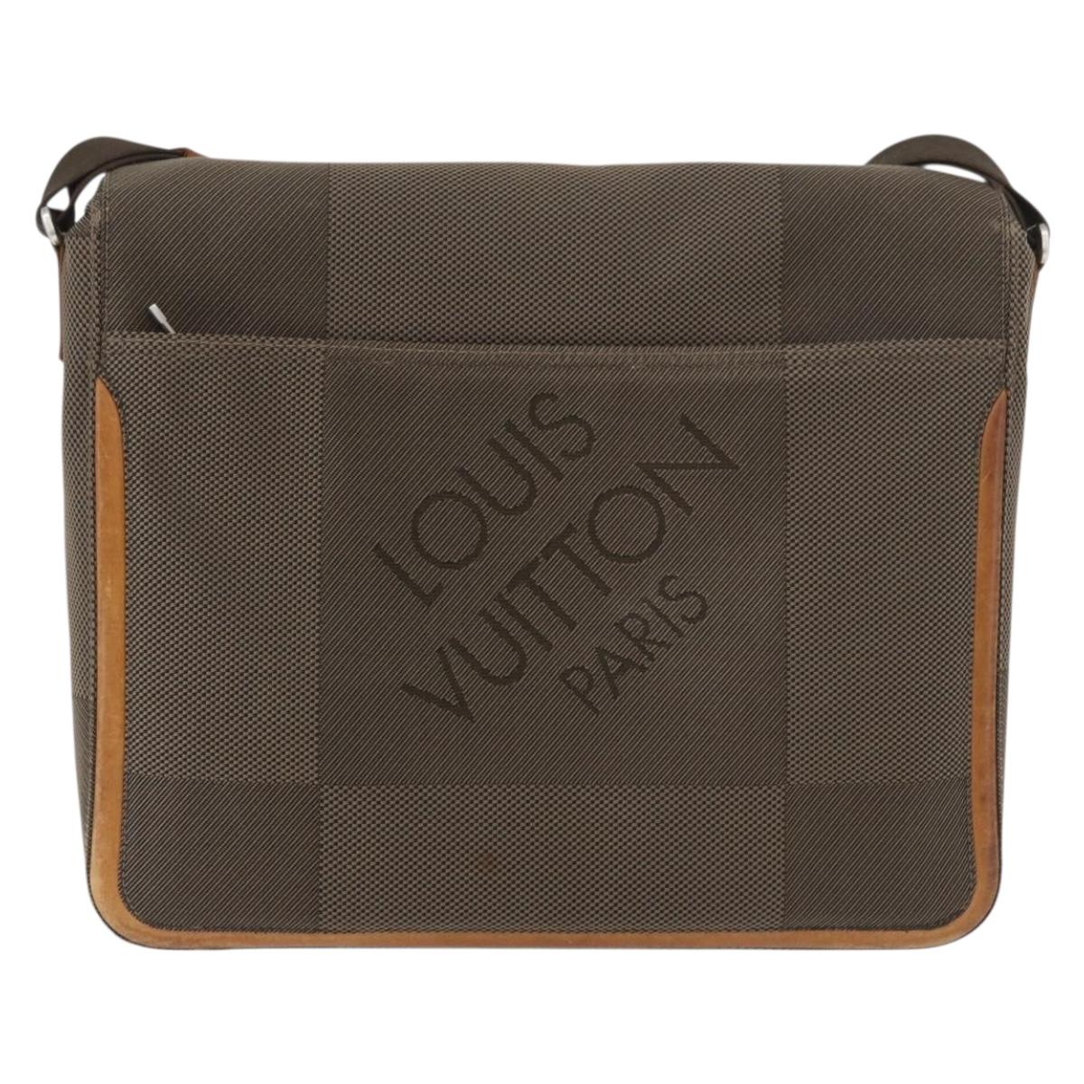 LOUIS VUITTON Damier Geant Messager Shoulder Bag Tail M93030 LV Auth 176308