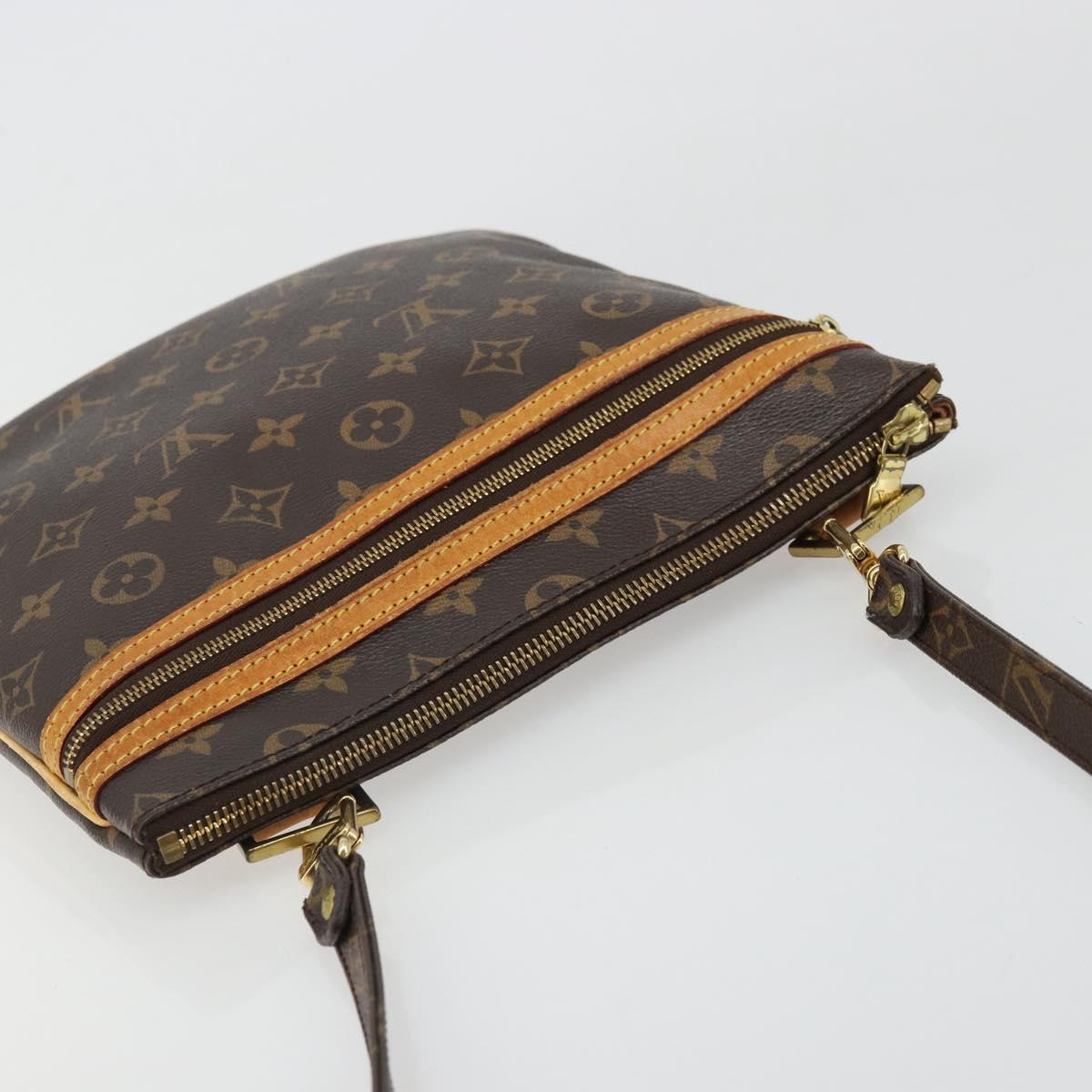 LOUIS VUITTON Monogram Pochette Bosphore Shoulder Bag M40044 LV Auth 176820