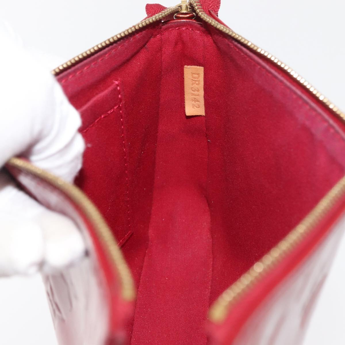 LOUIS VUITTON Vernis Pochette Accessoires Rouge Grunadine M91577 LV Auth 177031A