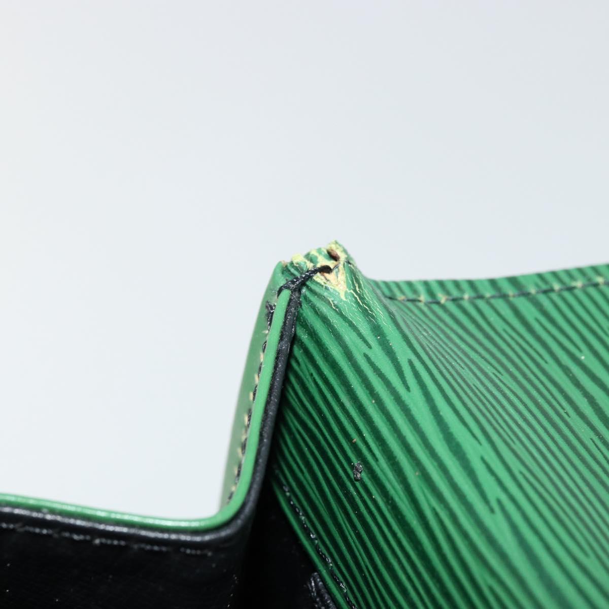 LOUIS VUITTON Epi Jena Clutch Bag Green M52724 LV Auth 177164A