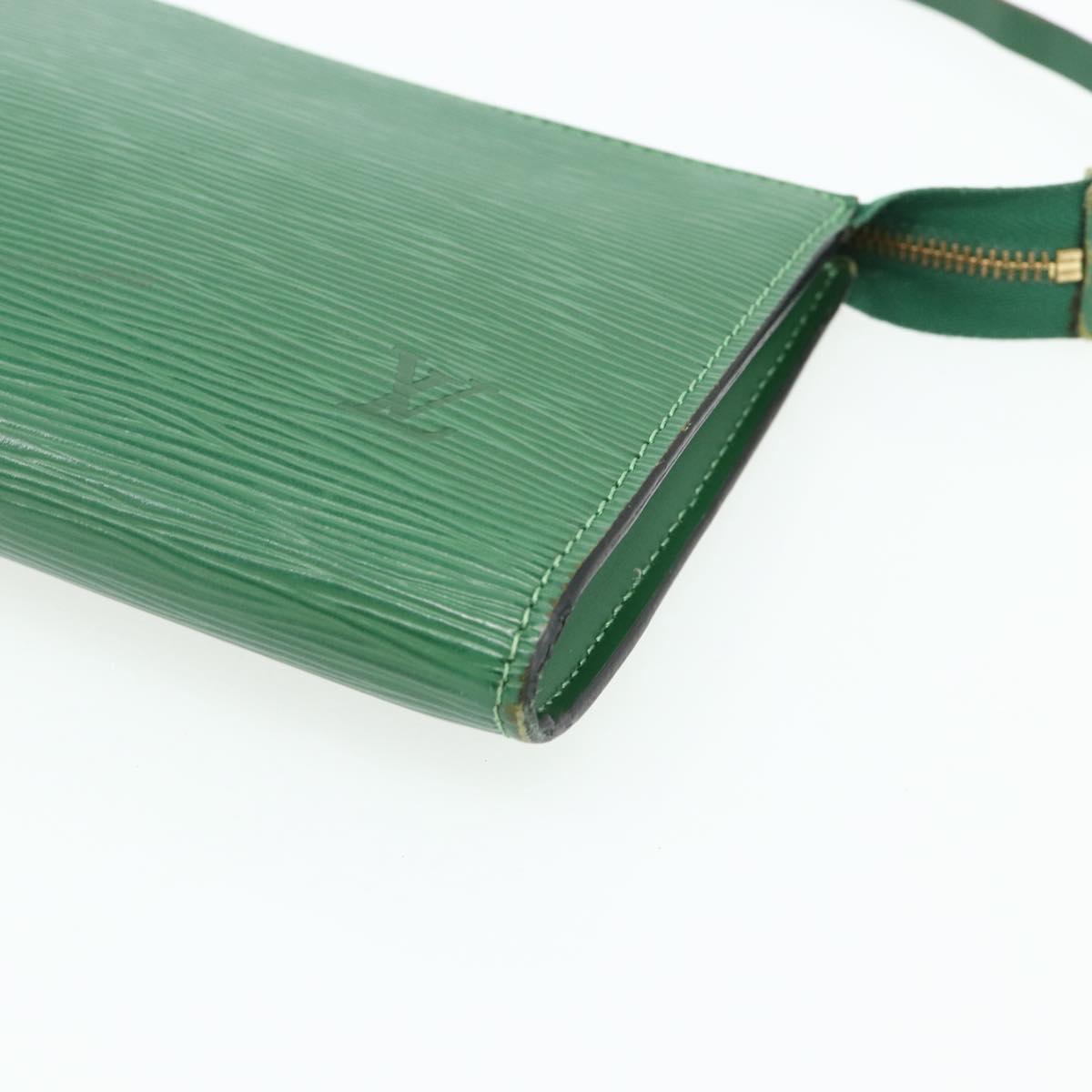 LOUIS VUITTON Epi Pochette Accessoires ¥ Pouch Green M52984 LV Auth 177295