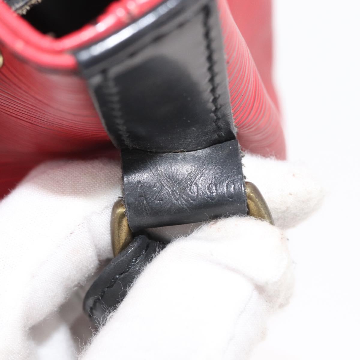 LOUIS VUITTON Epi Petit Noe Shoulder Bag Bicolor Black Red M44172 Auth 177306A