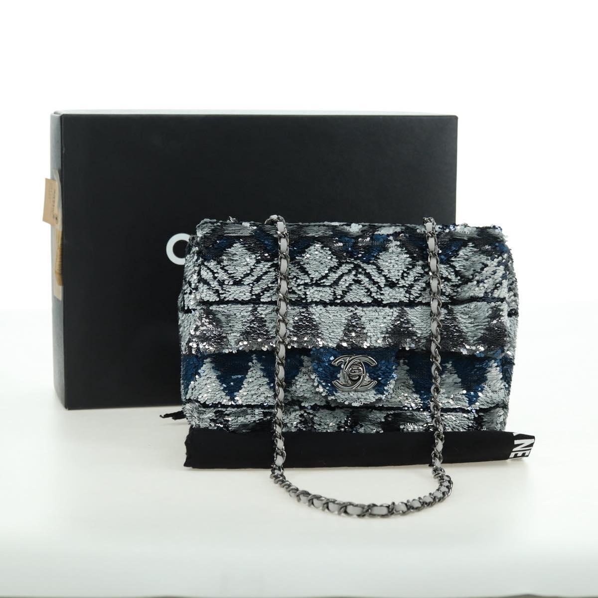 CHANEL Matelasse Chain Shoulder Bag Sequin Gray Silver CC Auth 177320SM