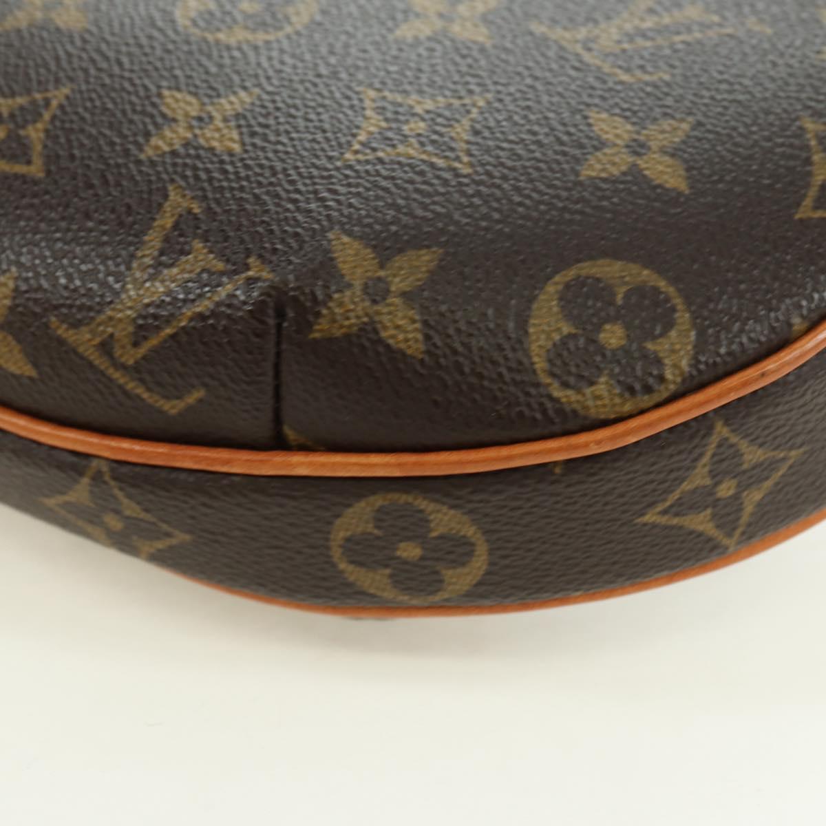 LOUIS VUITTON Monogram Pochette Croissant Shoulder Bag M51510 LV Auth 177650SAV