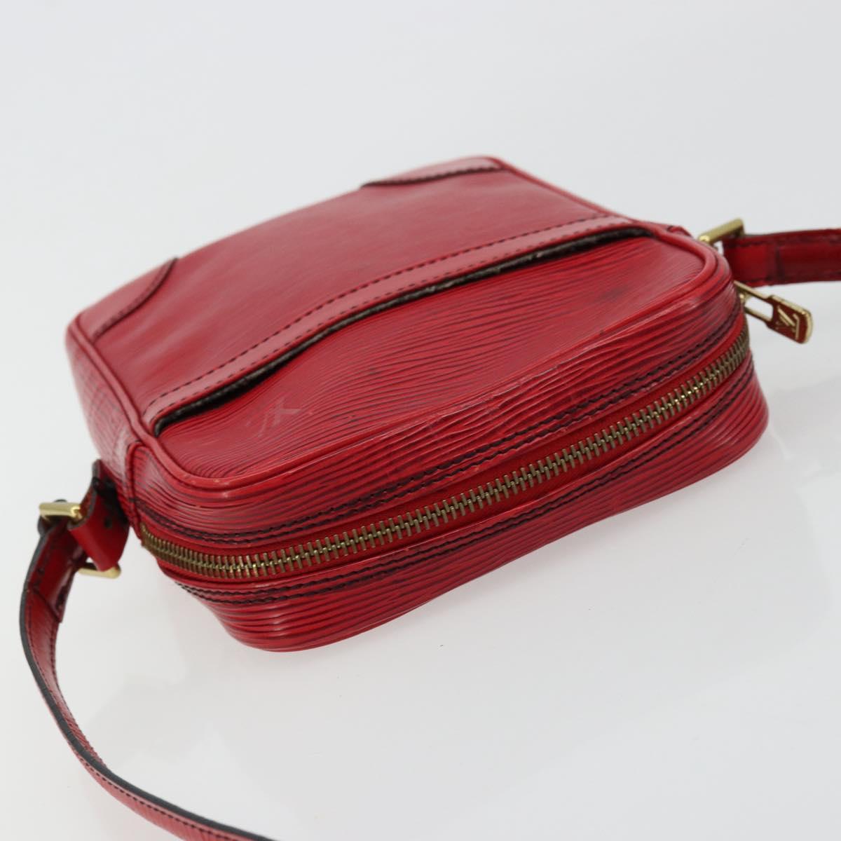 LOUIS VUITTON Epi Danube Shoulder Bag Red M45637 LV Auth 177658