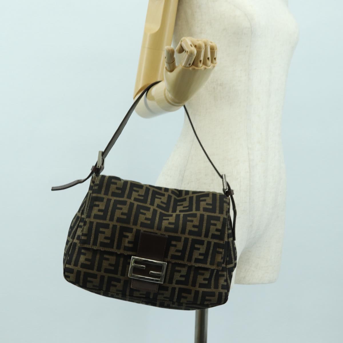 FENDI Zucca Canvas Mamma Baguette Shoulder Bag Brown Black Auth 177694SAV
