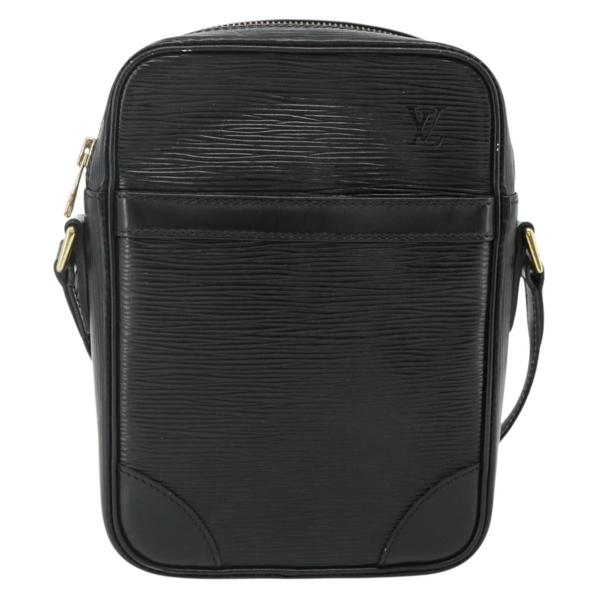 LOUIS VUITTON Epi Danube Shoulder Bag Black M45632 LV Auth 177835A