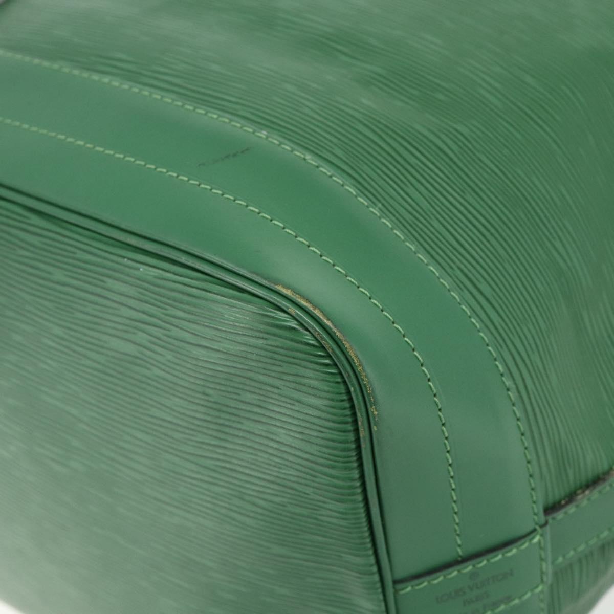 LOUIS VUITTON Epi Noe Shoulder Bag Green M44004 LV Auth 177880