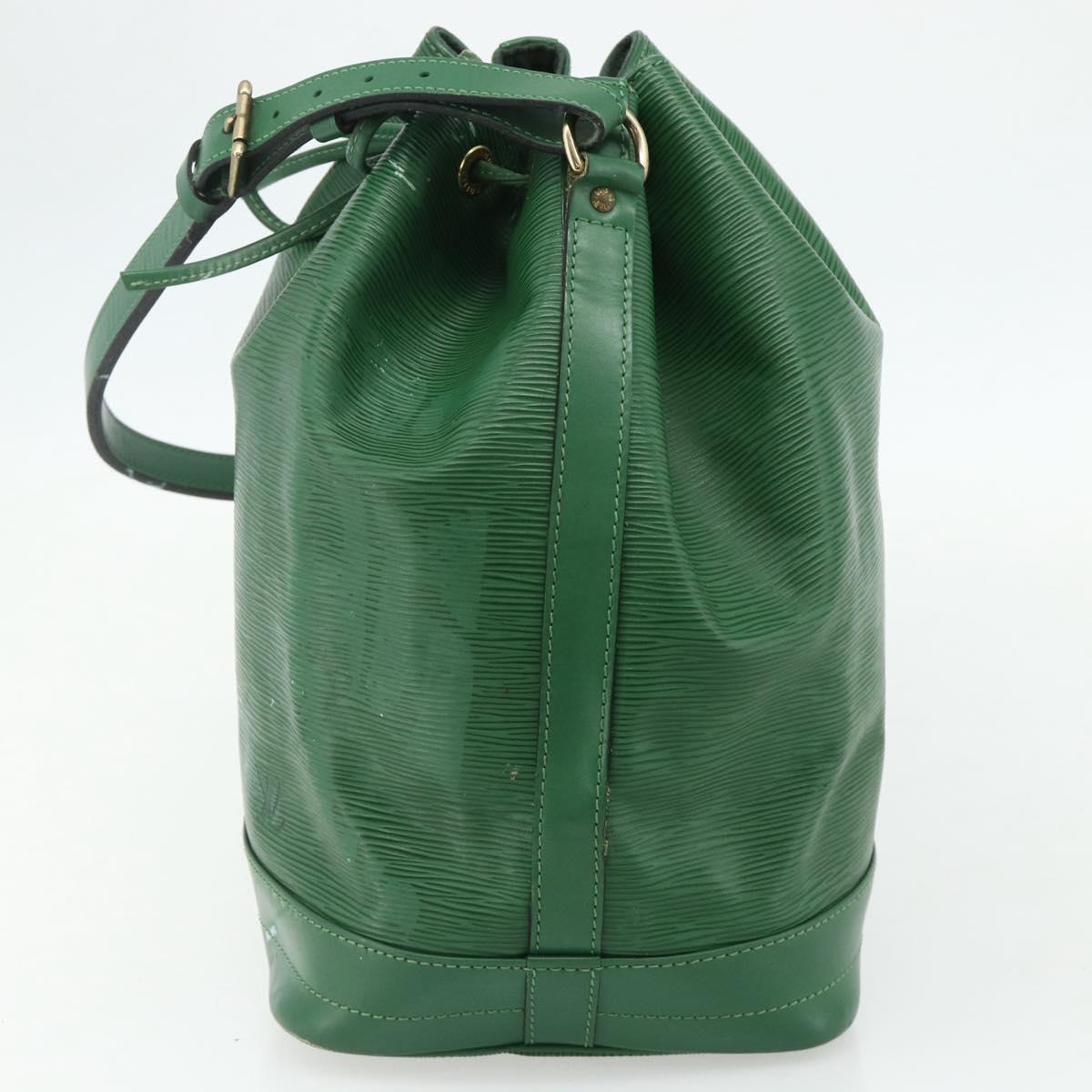 LOUIS VUITTON Epi Noe Shoulder Bag Green M44004 LV Auth 177880