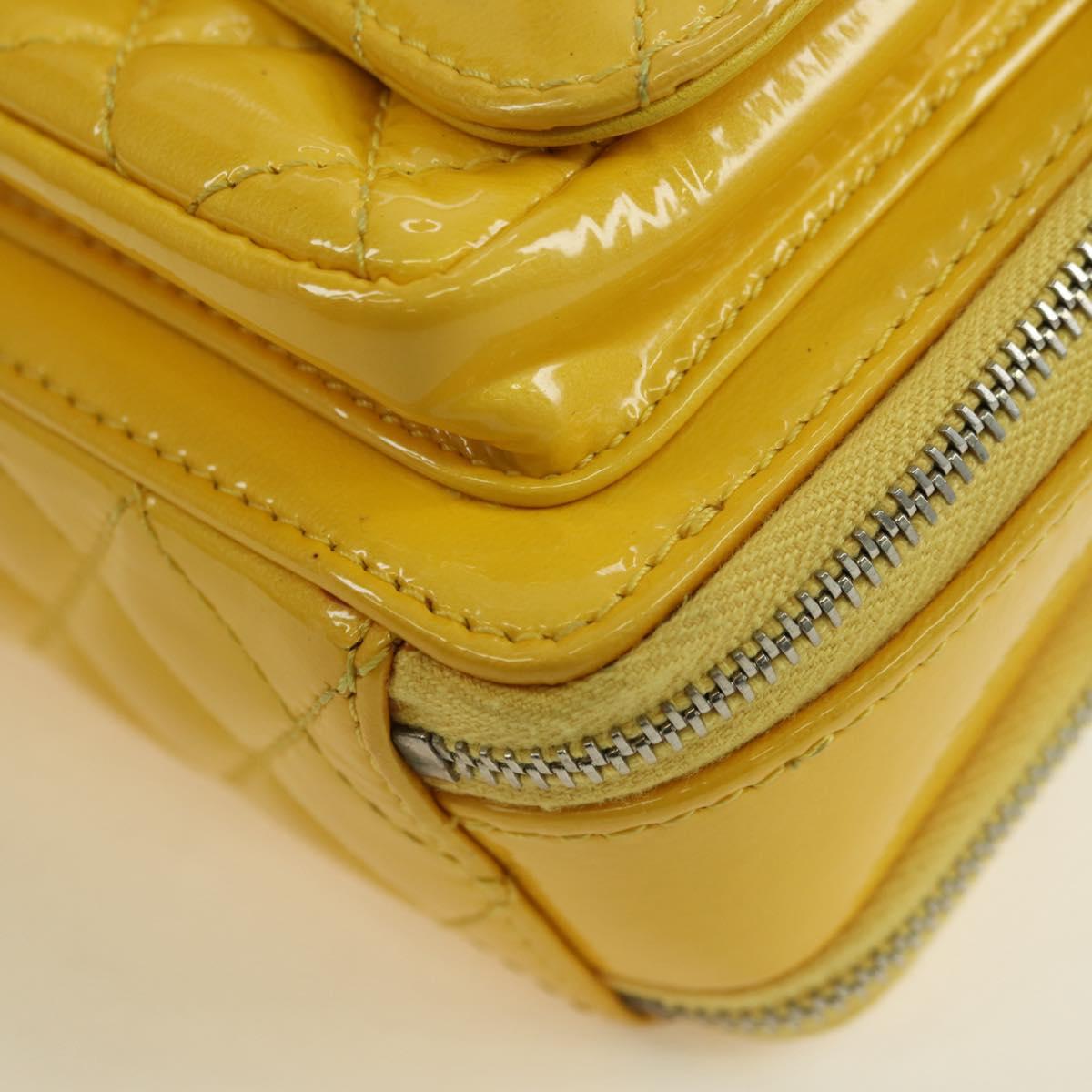 CHANEL Matelasse Chain Shoulder Bag Patent leather Yellow Silver CC Auth 177988V