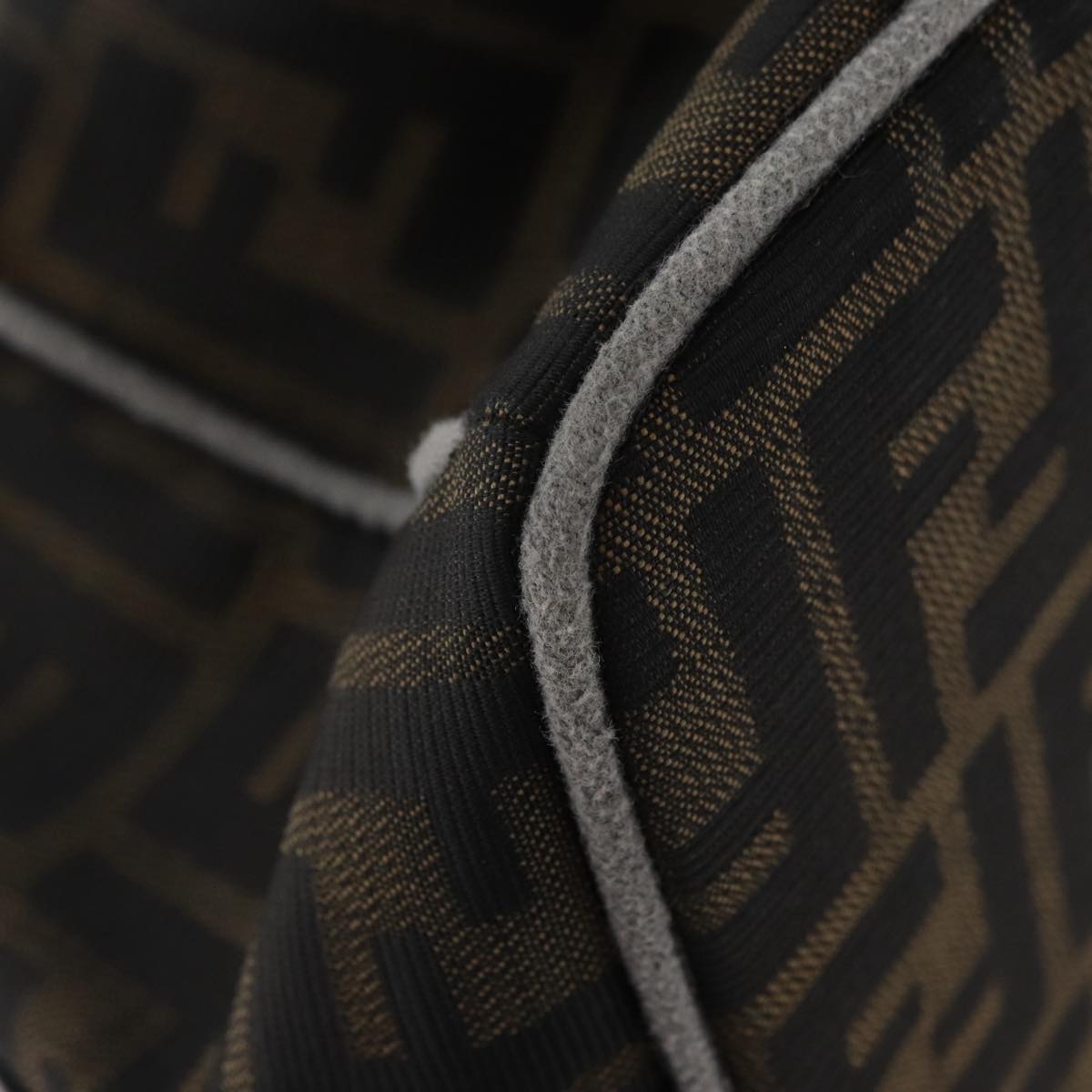 FENDI Zucca Canvas Vanity Pouch Brown Black Auth 178043