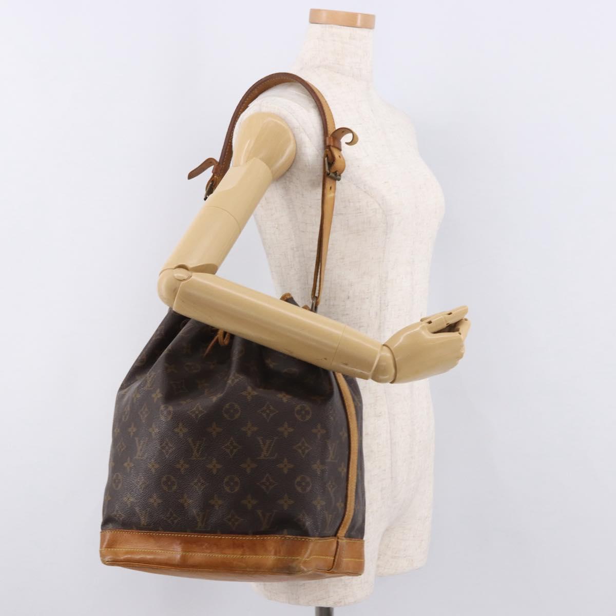 LOUIS VUITTON Monogram Noe Shoulder Bag M42224 LV Auth 178311