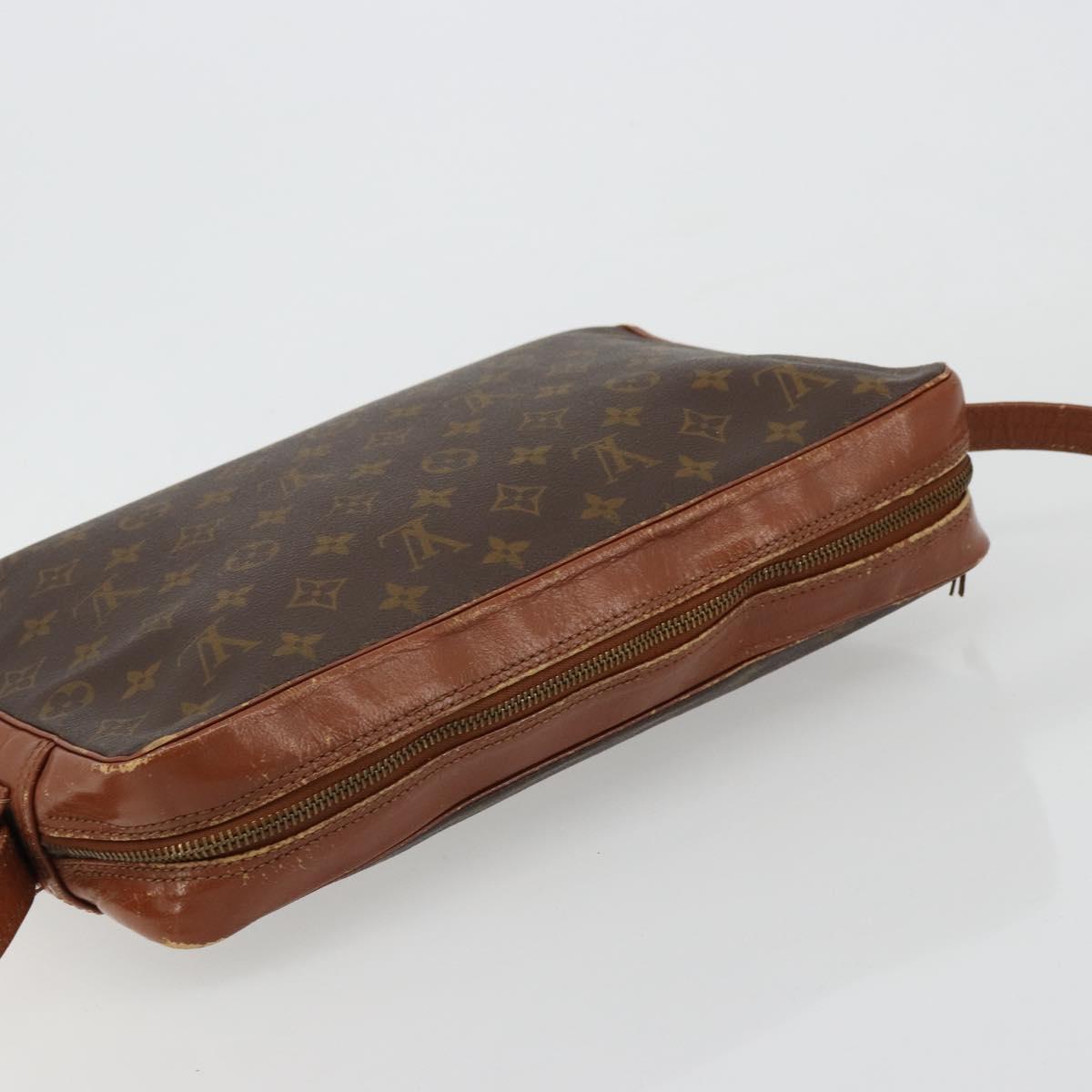 LOUIS VUITTON Monogram Sack Bandouliere 30 Shoulder Bag M51364 LV Auth 178342