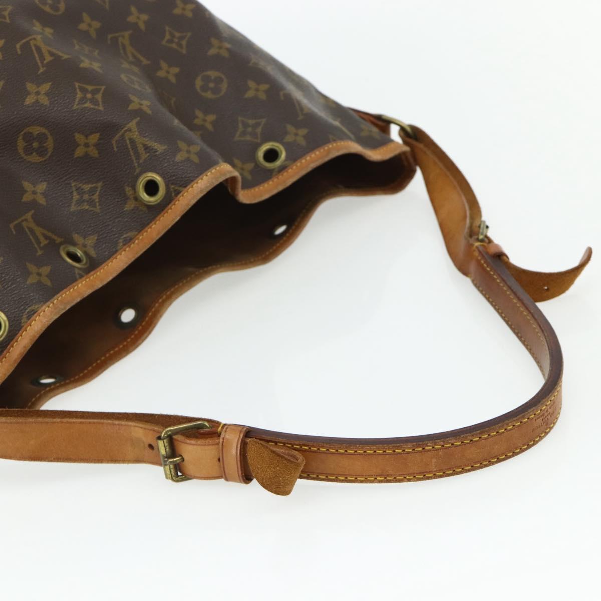 LOUIS VUITTON Monogram Noe Shoulder Bag M42224 LV Auth 178706