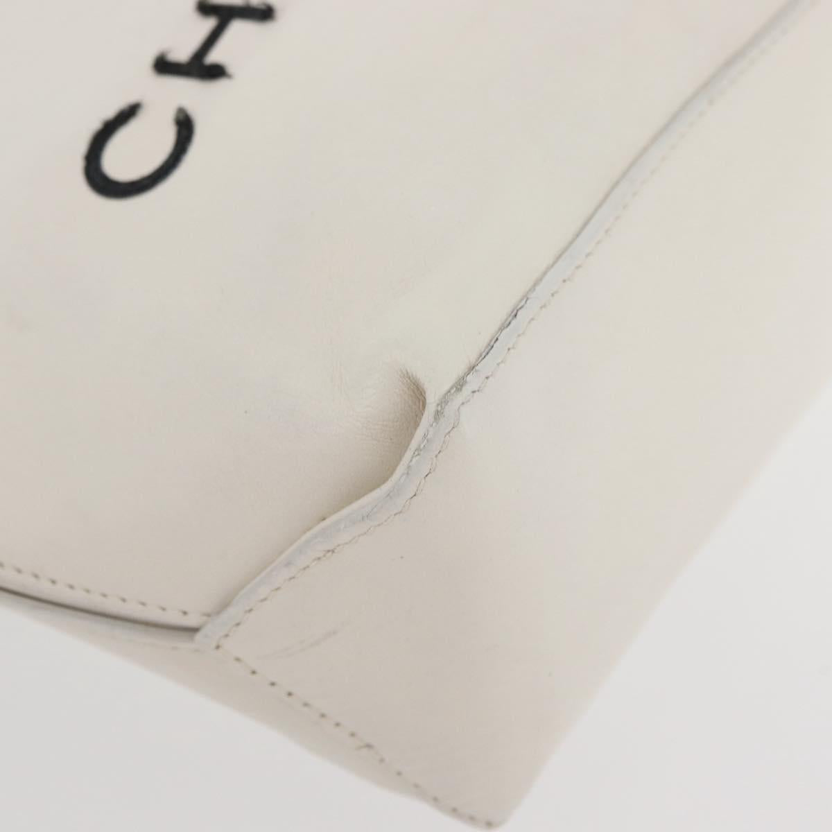 CHANEL Essential Hand Bag Leather White CC Auth 178954V