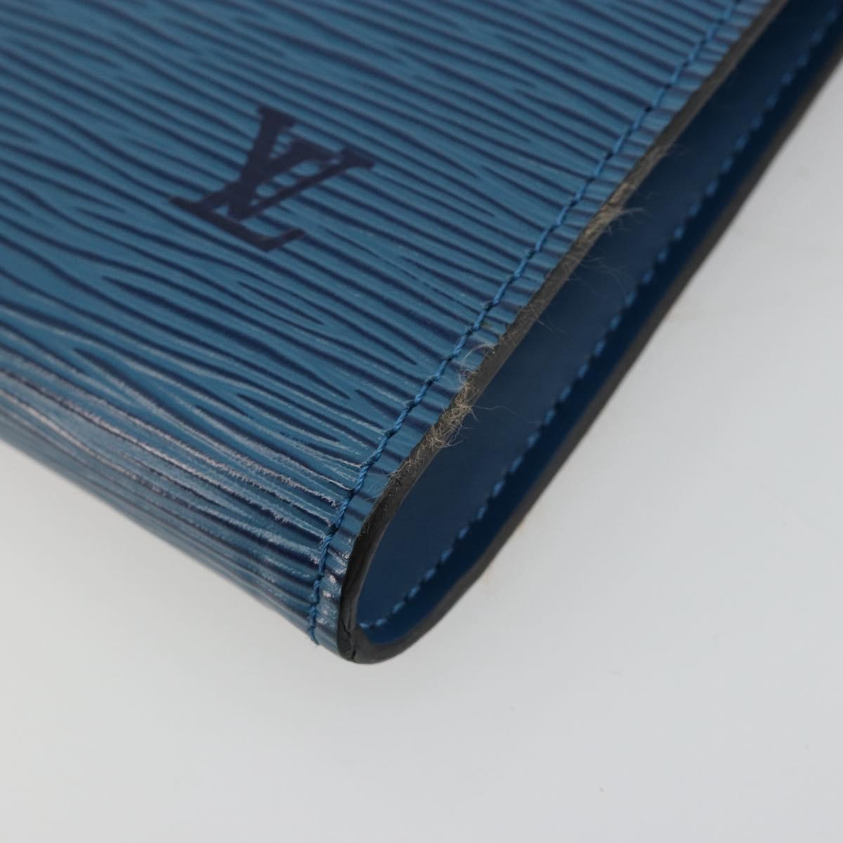 LOUIS VUITTON Epi Pochette Accessoires Pouch Blue M52985 LV Auth 179106A
