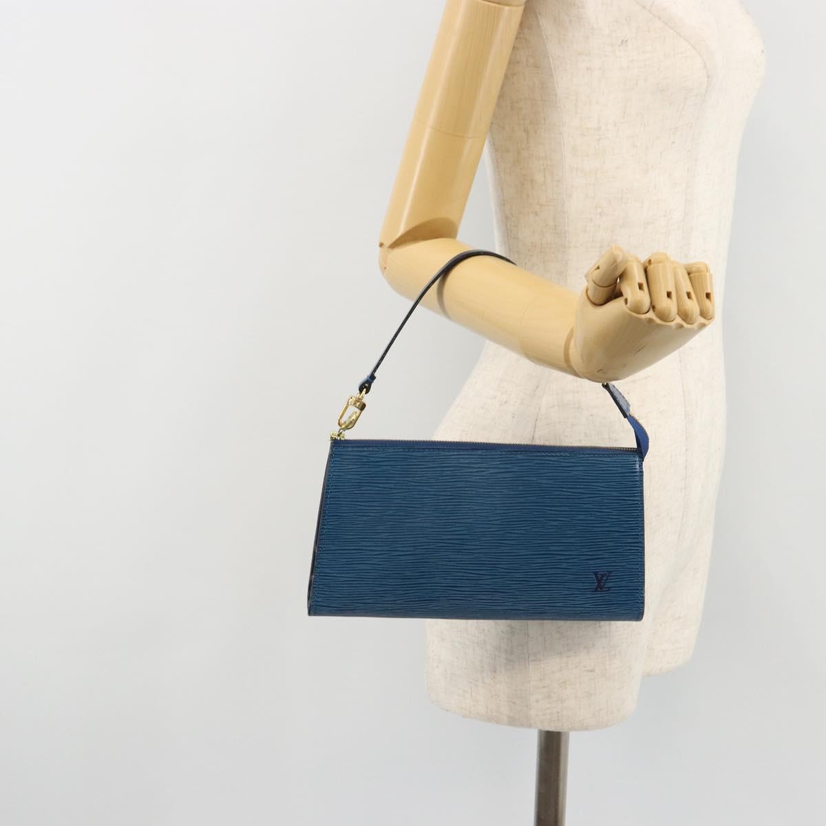 LOUIS VUITTON Epi Pochette Accessoires Pouch Blue M52985 LV Auth 179106A