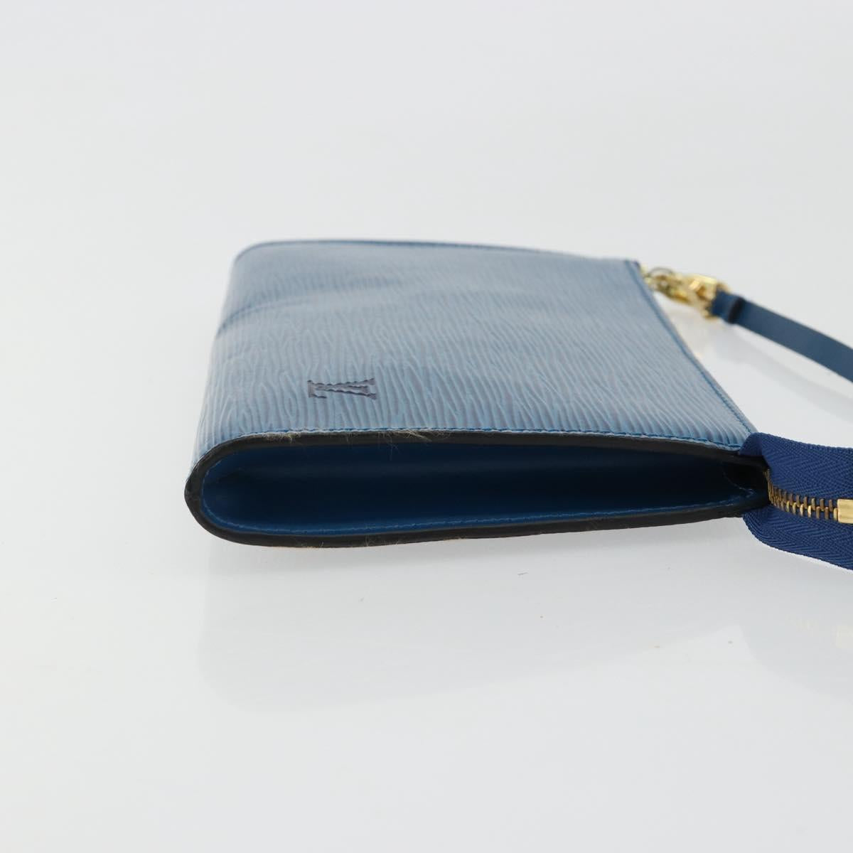 LOUIS VUITTON Epi Pochette Accessoires Pouch Blue M52985 LV Auth 179106A