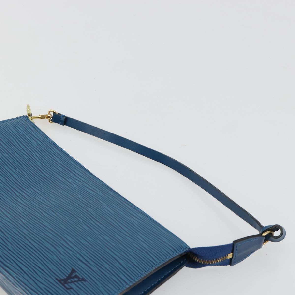 LOUIS VUITTON Epi Pochette Accessoires Pouch Blue M52985 LV Auth 179106A