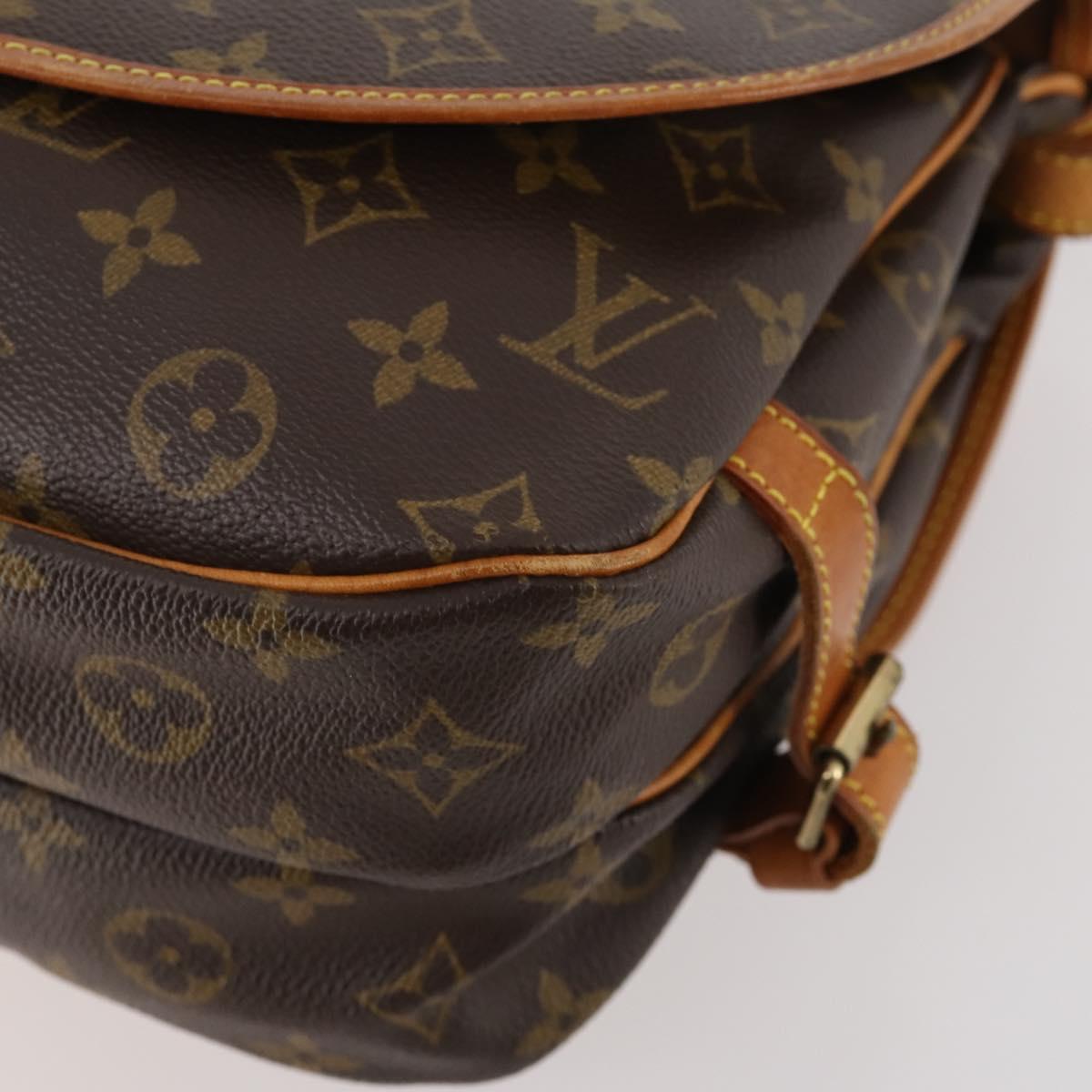 LOUIS VUITTON Monogram Saumur 30 Shoulder Bag M42256 LV Auth 179211A