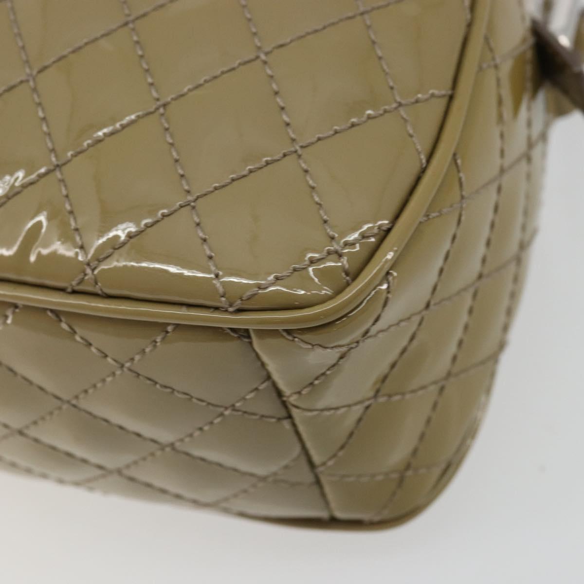 Salvatore Ferragamo Vala Chain Bag Patent leather Silver Beige Auth 179215A