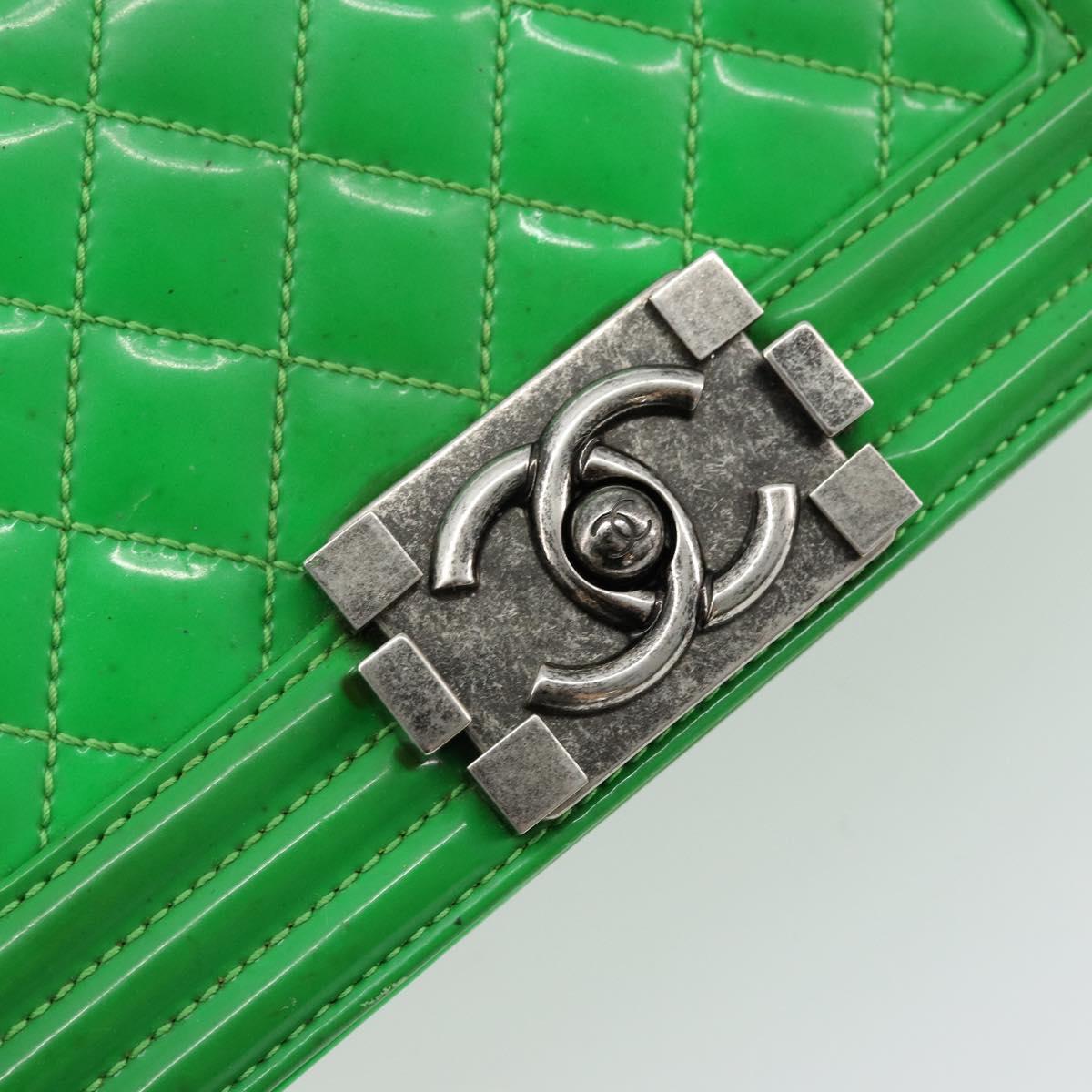 CHANEL Matelasse Chain Shoulder Bag Patent leather Green CC Auth 179242