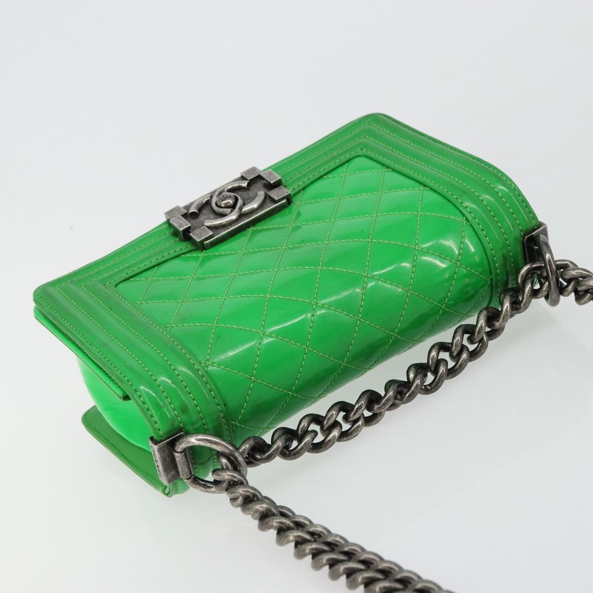 CHANEL Matelasse Chain Shoulder Bag Patent leather Green CC Auth 179242