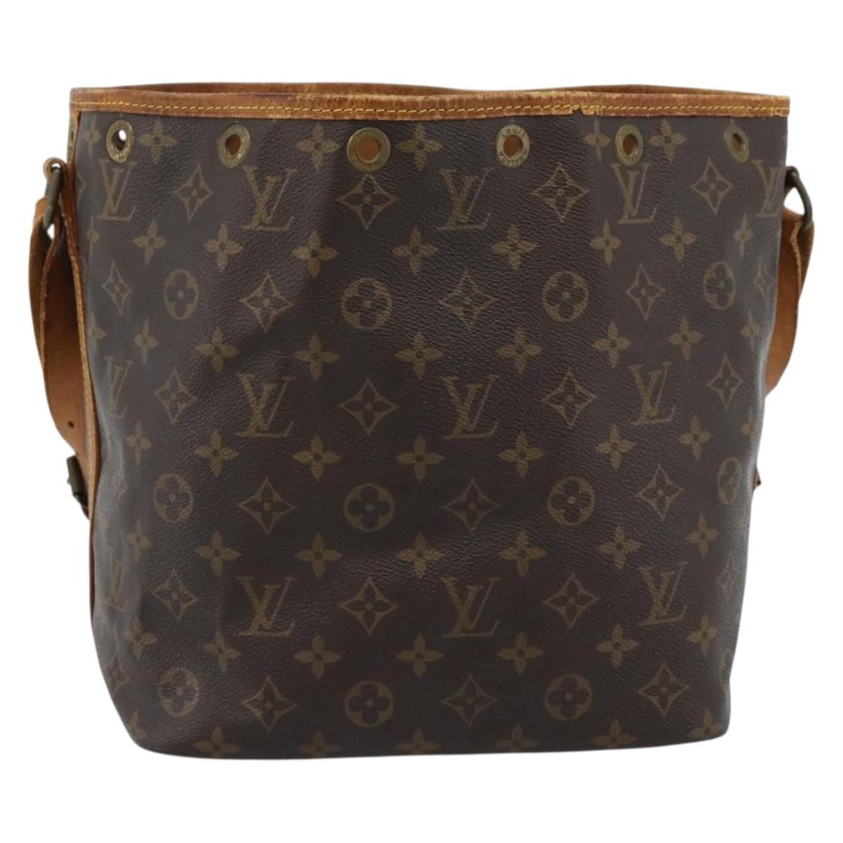 LOUIS VUITTON Monogram Petit Noe Shoulder Bag M42226 LV Auth 179545