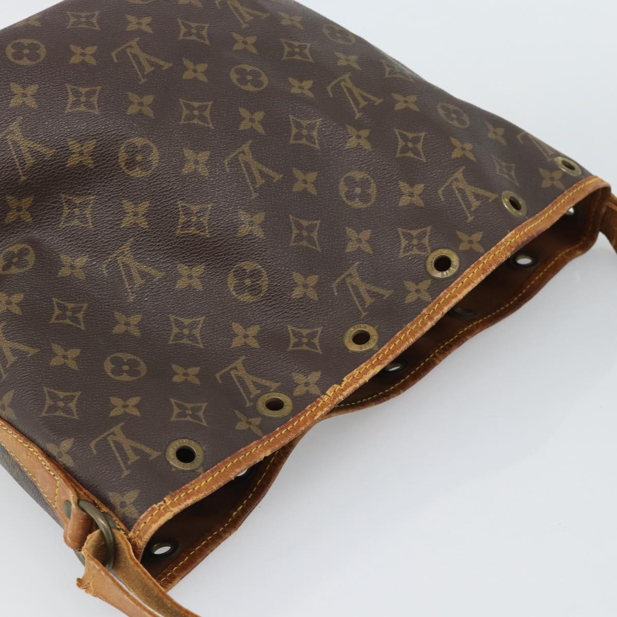LOUIS VUITTON Monogram Petit Noe Shoulder Bag M42226 LV Auth 179545