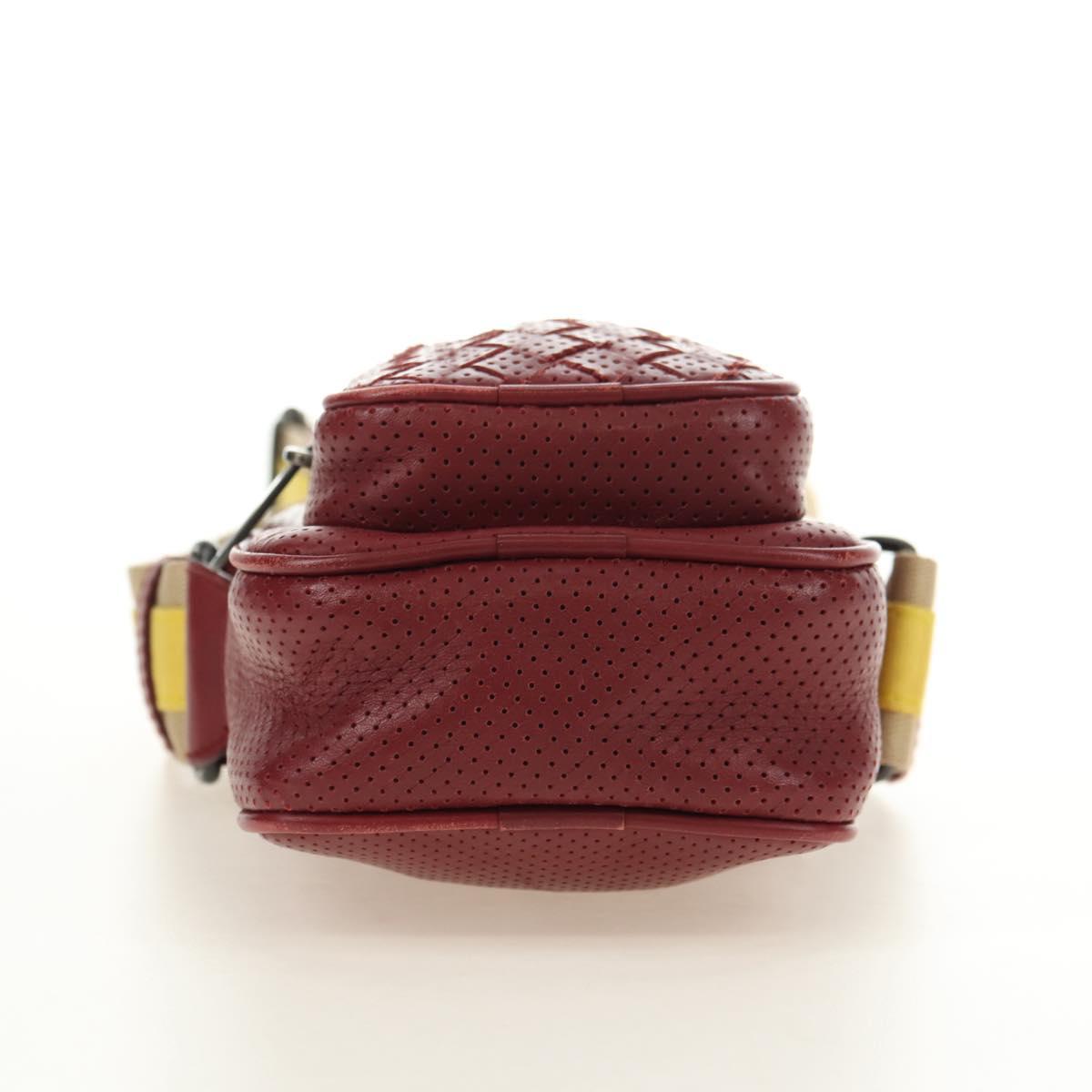 BOTTEGA VENETA INTRECCIATO Shoulder Bag Leather Bordeaux 154554 Auth 179712V