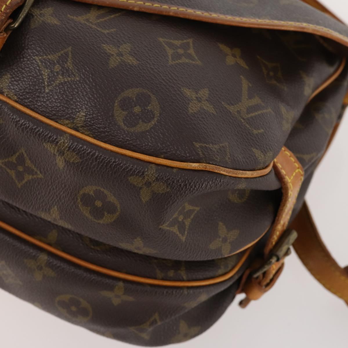 LOUIS VUITTON Monogram Saumur 30 Shoulder Bag M42256 LV Auth 179755