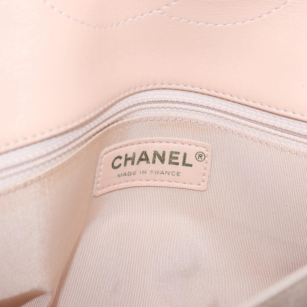 CHANEL Matelasse Chain Shoulder Bag Patent leather Beige Gold CC Auth 179868A