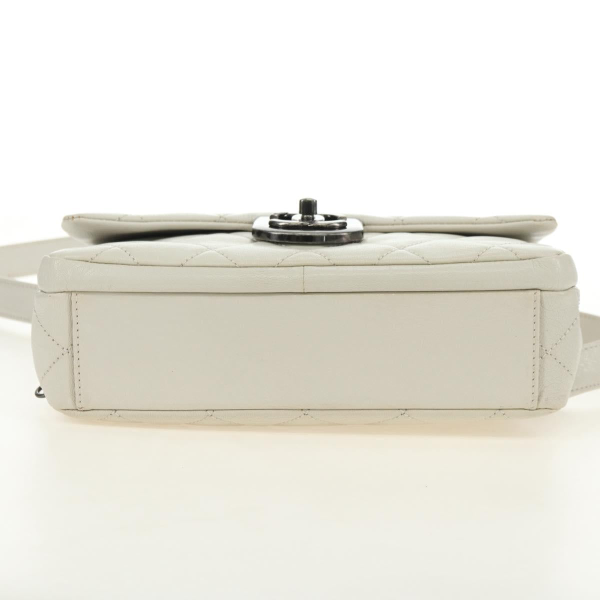 CHANEL Matelasse Chain Shoulder Bag Calf Skin 2way Ivory Silver CC Auth 180288SAV